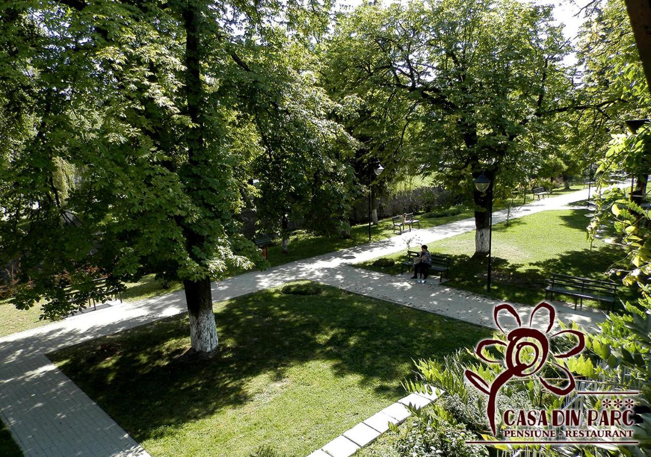 Casa Din Parc Guest house