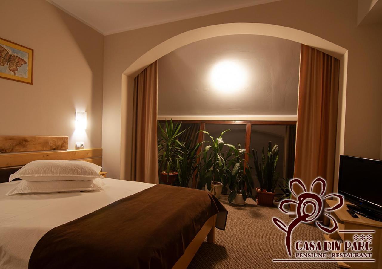 Casa Din Parc Guest house